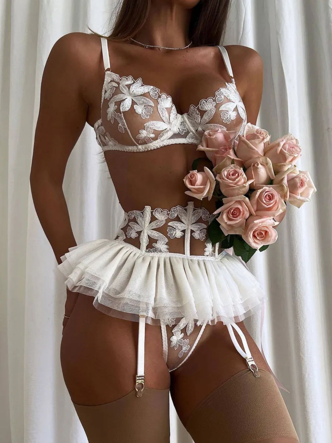 Aurélie – Strahlende Eleganz in zarter Blüte